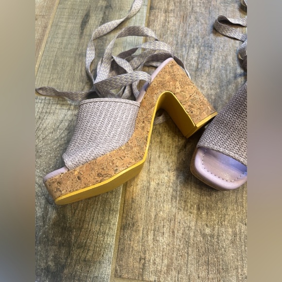 🆕 NEW Beach by Mattie’s Magnolia Platform Women's Lavender Wedge Sandals Size 9 - Picture 6 of 8